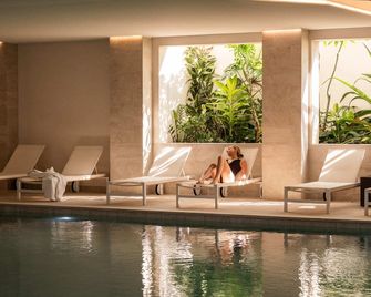 Hôtel Helios & Spa - Ile Des Embiez - Six-Fours-les-Plages - Zwembad