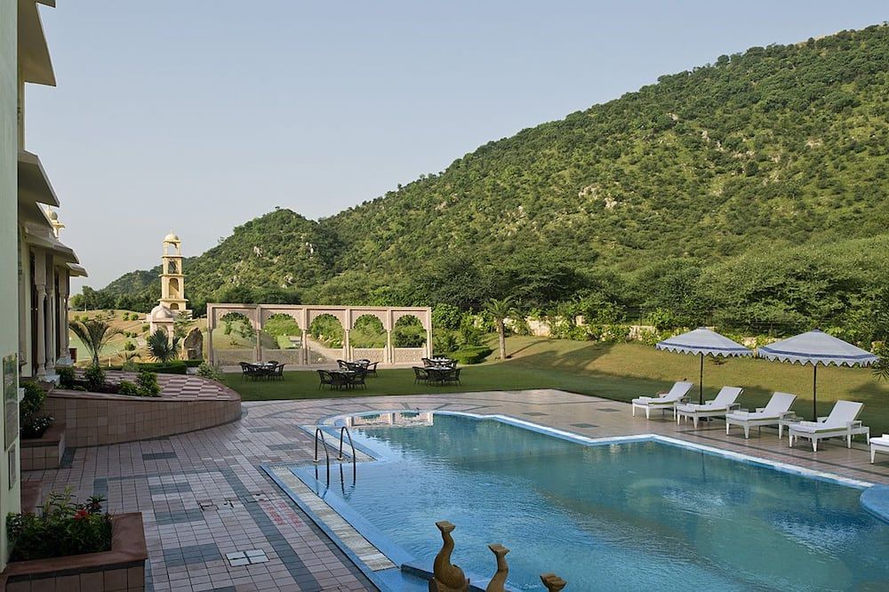 Rajasthali Resort and Spa - ג'איפור - בריכה