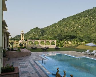 Rajasthali Resort and Spa - Jaipur - Piscina