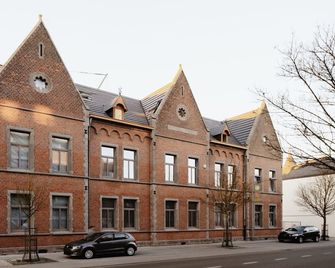 Amazing apartment in Bree with terrace - Bree - Bâtiment