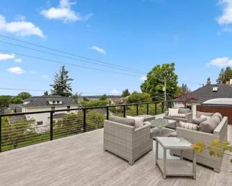 Guesthouse in Phinney Ridge with Rooftop Deck - Seattle - Varanda
