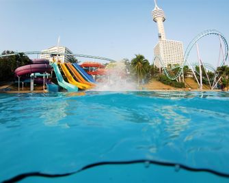 Thep apartment - Pattaya - Piscina