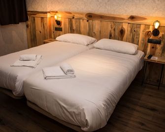 Black Swan Hostel Sevilla - Seville - Bedroom