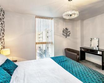 ShortstayMK Vizion apartments, with free superfast wi-fi, parking, Sky sports and movies - Milton Keynes - Habitación