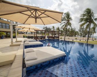 Jumeirah Beach Front Apartments - Mombasa - Pool