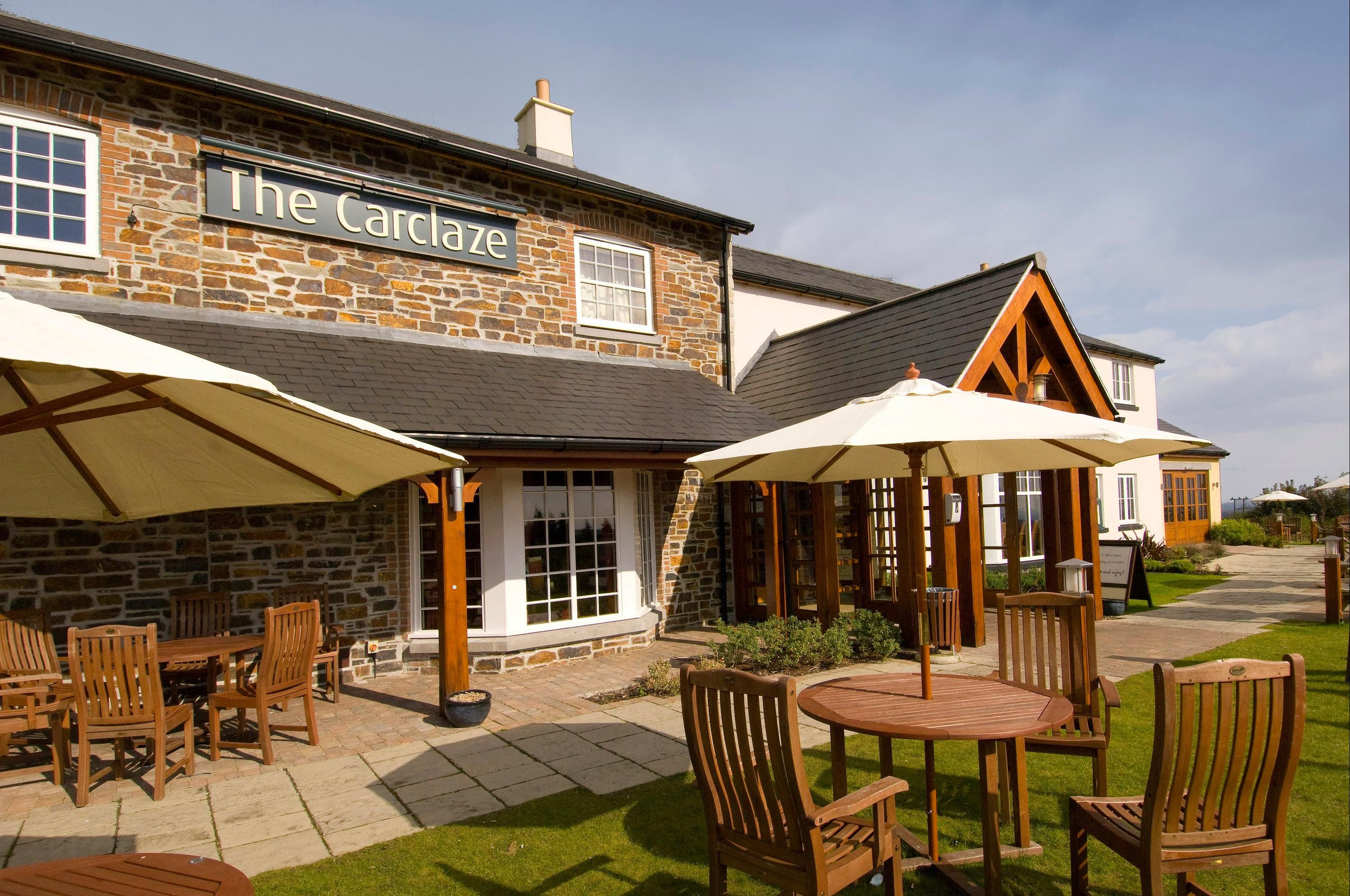Premier Inn St. Austell - St. Austell - פטיו