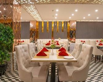 Hibiscus Select Hotel - Ghaziabad - Restaurant