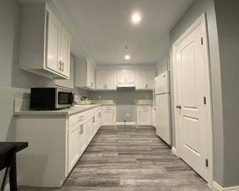 Modern Hostel - Los Angeles - Kitchen