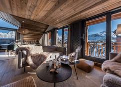 Duplex skis aux pieds, Courchevel 1850, 99m², 6 pers., cheminée, balcons, garage, WiFi - FR-1-631-132 - Courchevel - Living room