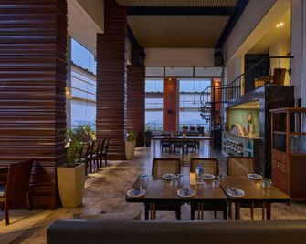 Royal Orchid Central Bangalore, Mg Road - Bengaluru - Restaurant