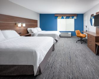 Holiday Inn Express Hastings By IHG - Hastings - Bedroom