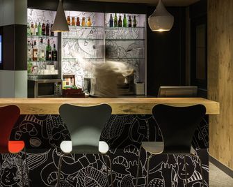 ibis Paris La Défense Courbevoie - Courbevoie - Bar