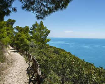 Hmo Glamping & Suites In Vignanotica - Mattinata - Outdoors view