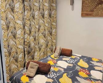 Appartement Cosy en plein centre historique de Fréjus - Fréjus - Slaapkamer