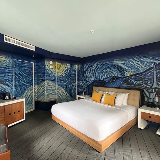 Bedroom view of Kimpton Schofield Hotel