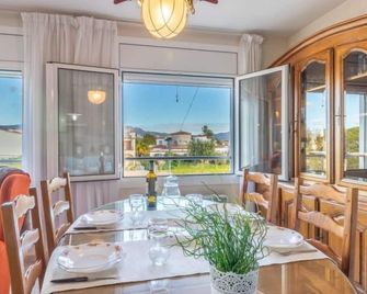 Apartment Sol i Canal by Interhome - Empuriabrava - Dining room