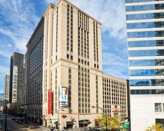 Hilton Garden Inn Chicago Downtown Magnificent Mile - Chicago - Building
