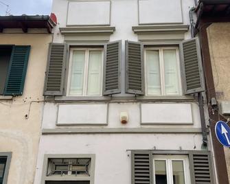 هوملينك فيرينز - دا ميديشي - فلورنس - مبنى