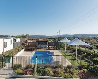Crestview Tourist Park - Queanbeyan - Pool