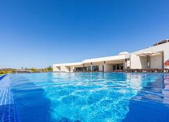 Algarve Race Resort - Apartments - Portimão - Piscina