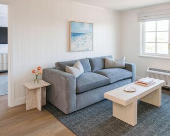 Bay Shores Peninsula Hotel - Newport Beach - Olohuone