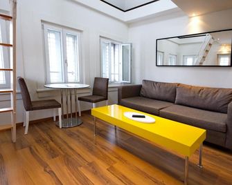 Luxury Apartments by Livingdowntown - Zurich - Living room