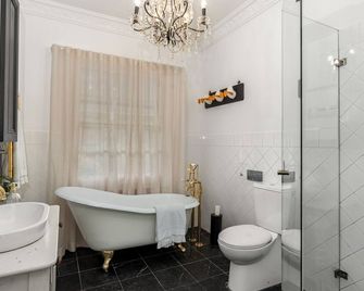 Oatley Cottage Alpine Southern Highlands - Mittagong - Bathroom