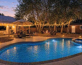 Charming Salado Cottage, Pool, Hot Tub, Villa - Salado - Piscina