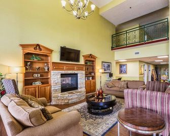 Park Grove Inn - Pigeon Forge - Lobby