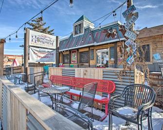 Downtown Home - 12 Mi to Black Canyon Natl Park! - Montrose - Balcony
