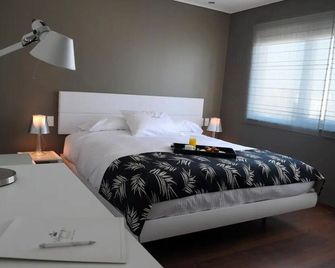 Regency Golf - Hotel Urbano - Montevideo - Bedroom