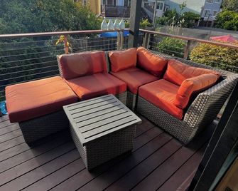 Spacious and Bright Mission District Home in a Great Location - Sausalito - Balcón