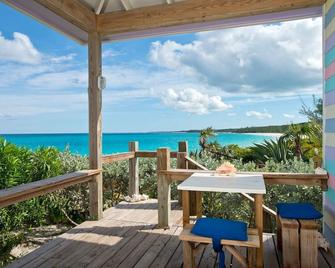 Cayo Loco 1 Bedroom Home - Governor’s Harbour - Balcone