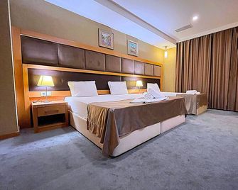 Gm City Hotel - Bakoe - Slaapkamer