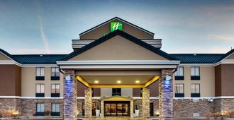 Holiday Inn Express & Suites - Interstate 380 at 33rd Avenue, an IHG Hotel - Cedar Rapids - Rakennus