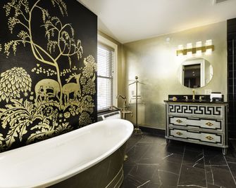 The Edward Buffalo - Buffalo - Bathroom