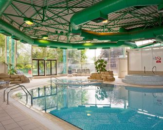 Holiday Inn Maidenhead/Windsor By IHG - Maidenhead - Piscina