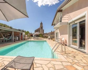 Veggia Butega - Diano San Pietro - Piscina