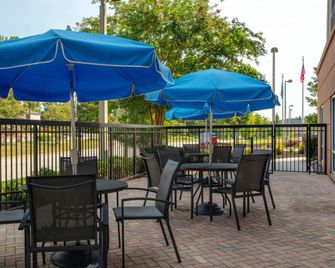 Fairfield Inn & Suites by Marriott Augusta Fort Eisenhower Area - Augusta - Patio