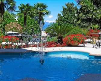 Hotel Villa Delle Palme - Cannobio - Piscina