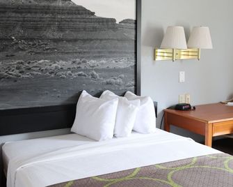 Super 8 by Wyndham Price - Price