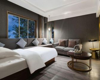 Jiqing Hotel (Kunming Green Lake) - Kunming - Chambre