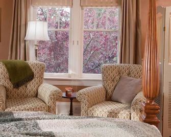 Abbeymoore Manor Bed & Breakfast Inn - Victoria