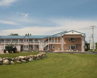 Great Lakes Inn Mackinaw City - Mackinaw City - Κτίριο