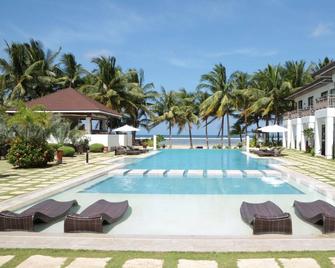 Puerto Del Sol Resort - Bolinao - Piscina