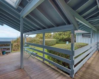 #stayinmydistrict Cape Arago Studio Suite - Coos Bay - Balcón