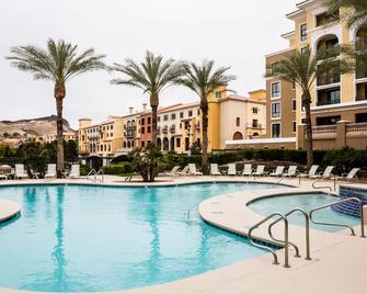 Jr. Suite On Top Floor With Lake Views & Access!!! - Henderson - Pool