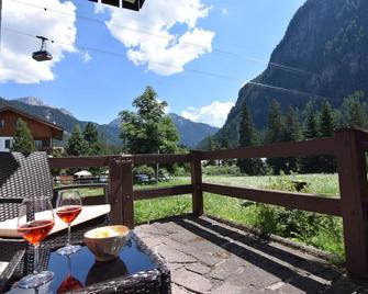 Cësa Valeria e Cësa Giulio - Campitello di Fassa - Balcone