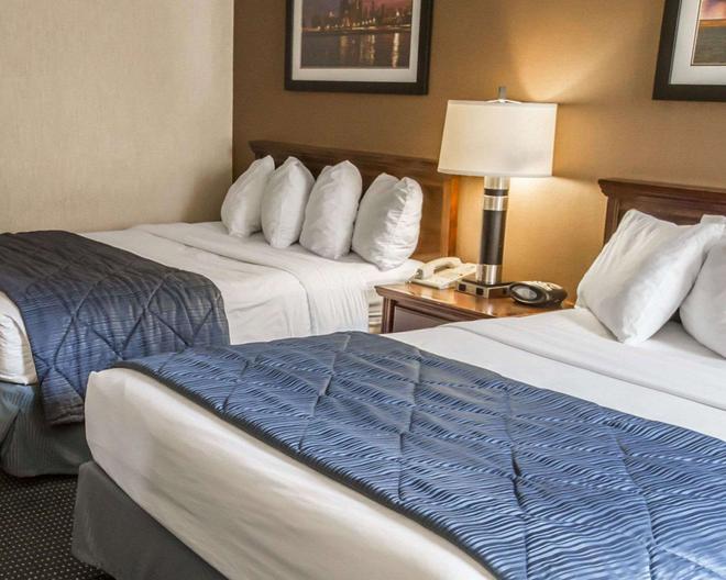 Quality Inn Schaumburg Chicago 6 001 9 2 4 3