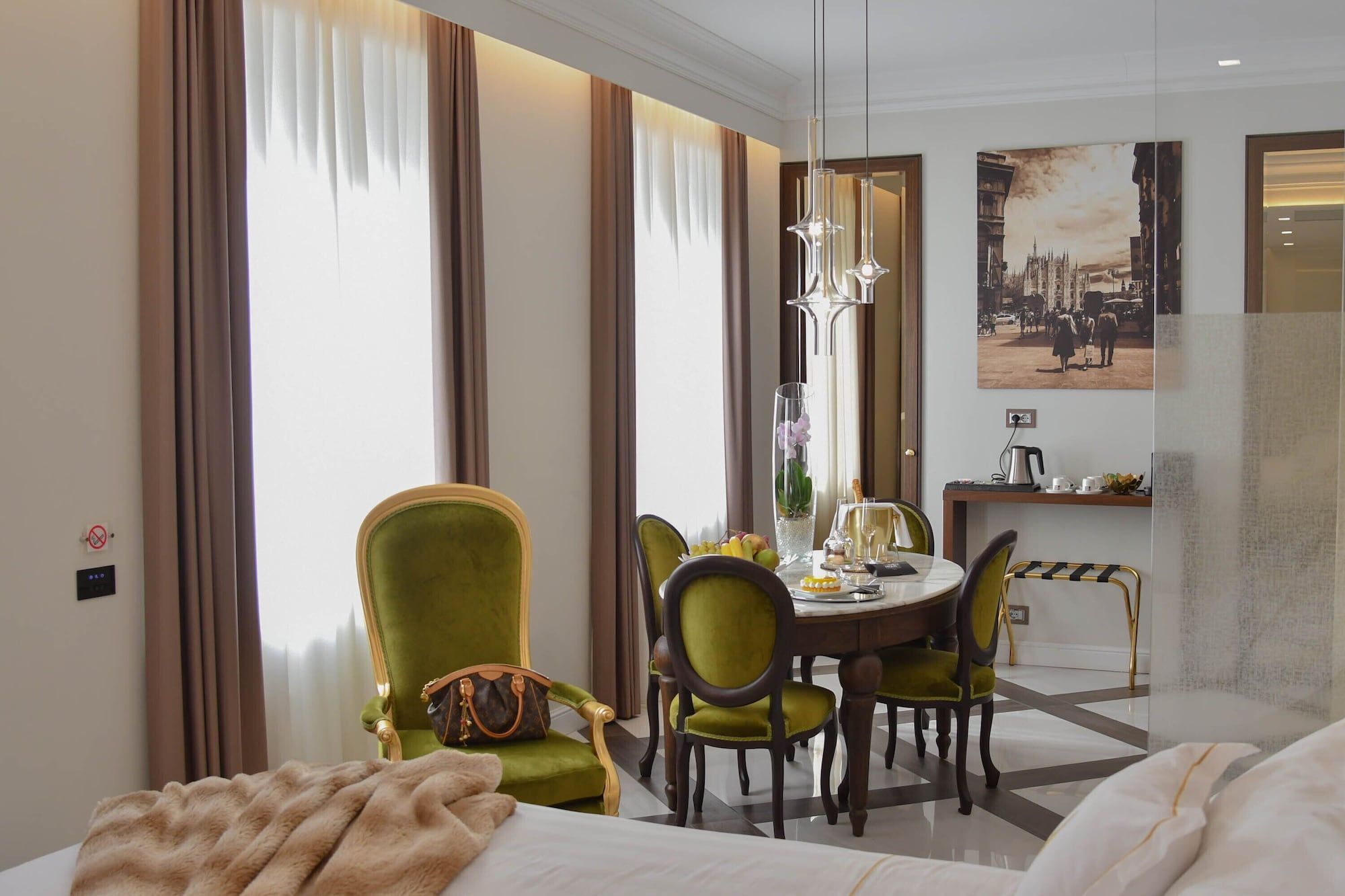 ذا يونيك - ميلان - غرفة طعام